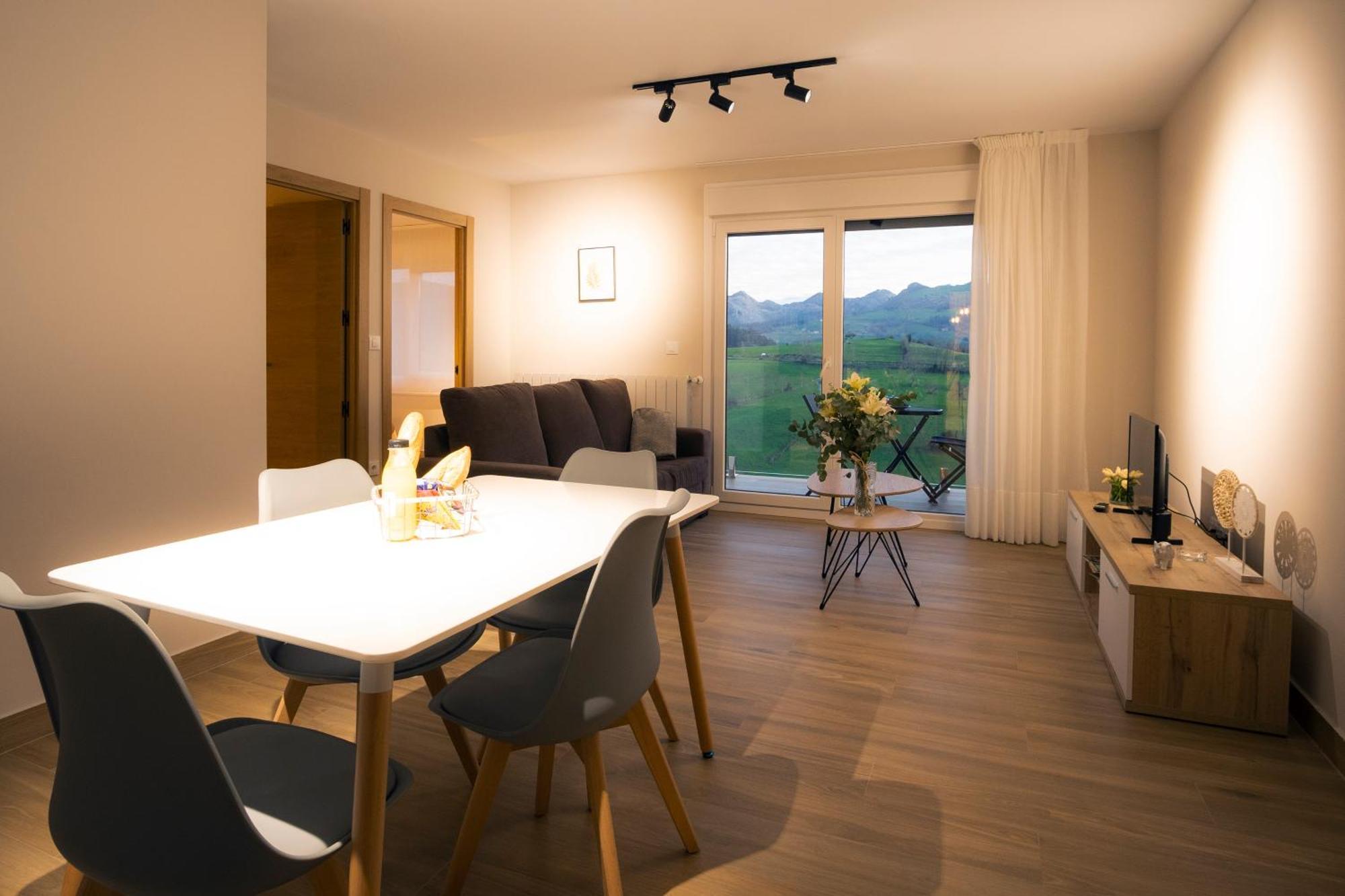 Apartamentos Alto Ubiro Льерганес Экстерьер фото